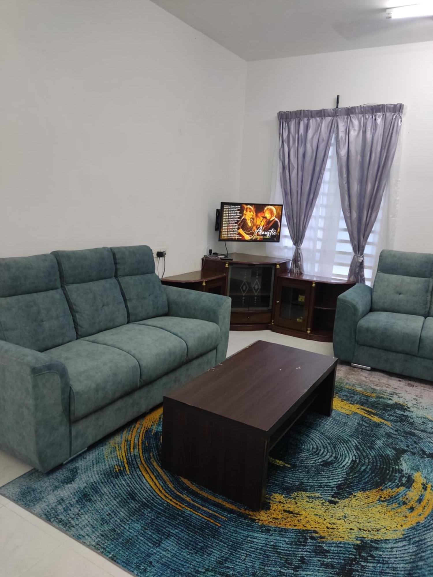 2Storey Asraf'S Homestay Seri Iskandar Luaran gambar